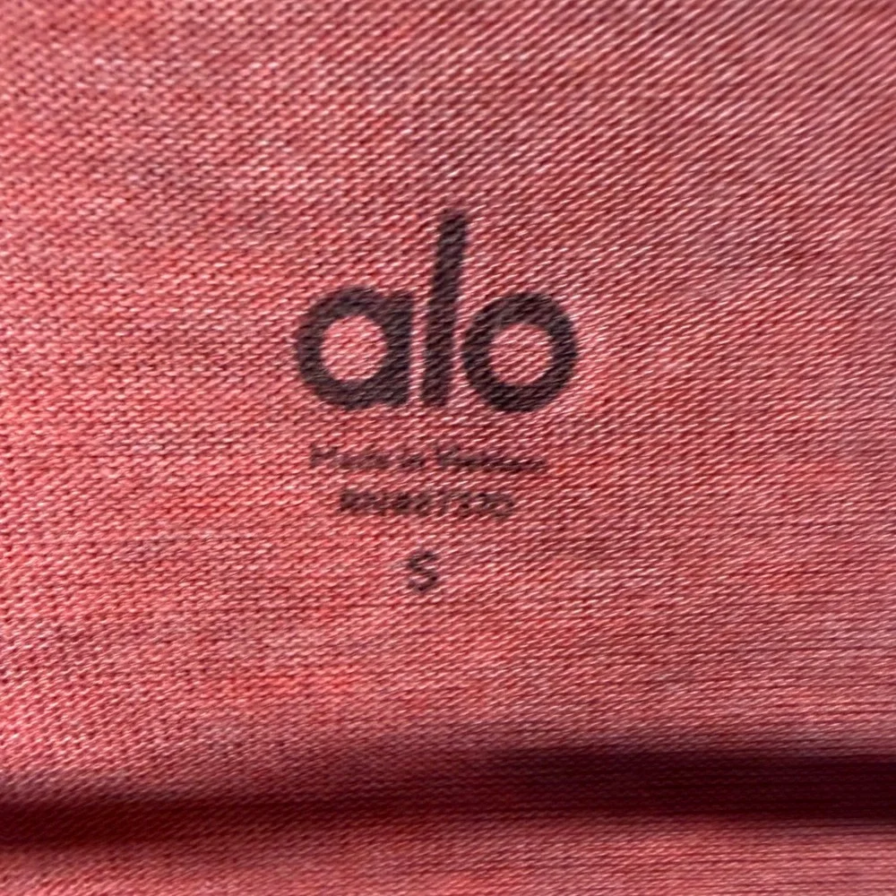 Alo Yoga Glimpse Long Sleeve Pullover Women Small Pink Heathered Athleisure Yoga
